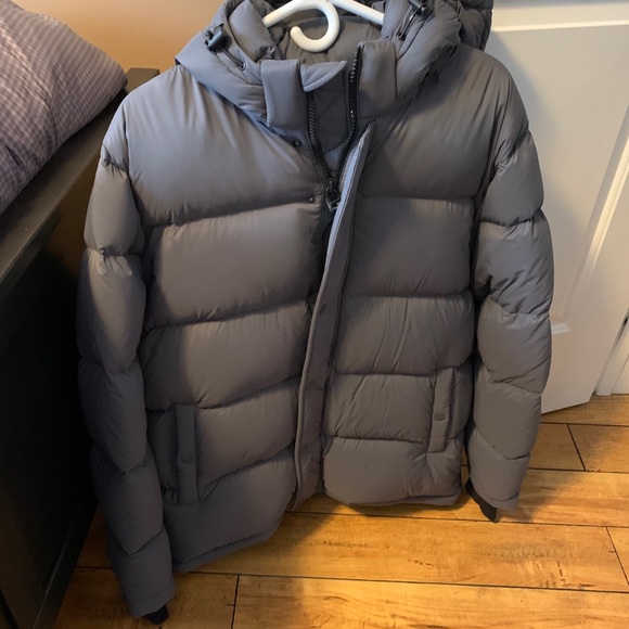 MR SUPER PUFF JACKET - “Elegant Grey” Size Large - Picture 4 of 4